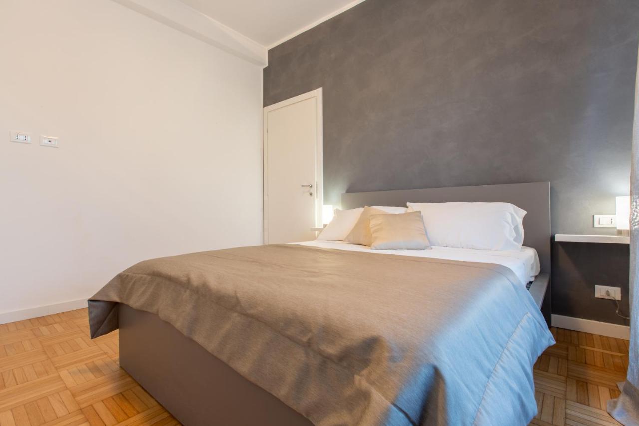 Italstay - Disciplini Apartment -10 Min Dal Duomo Milan Extérieur photo
