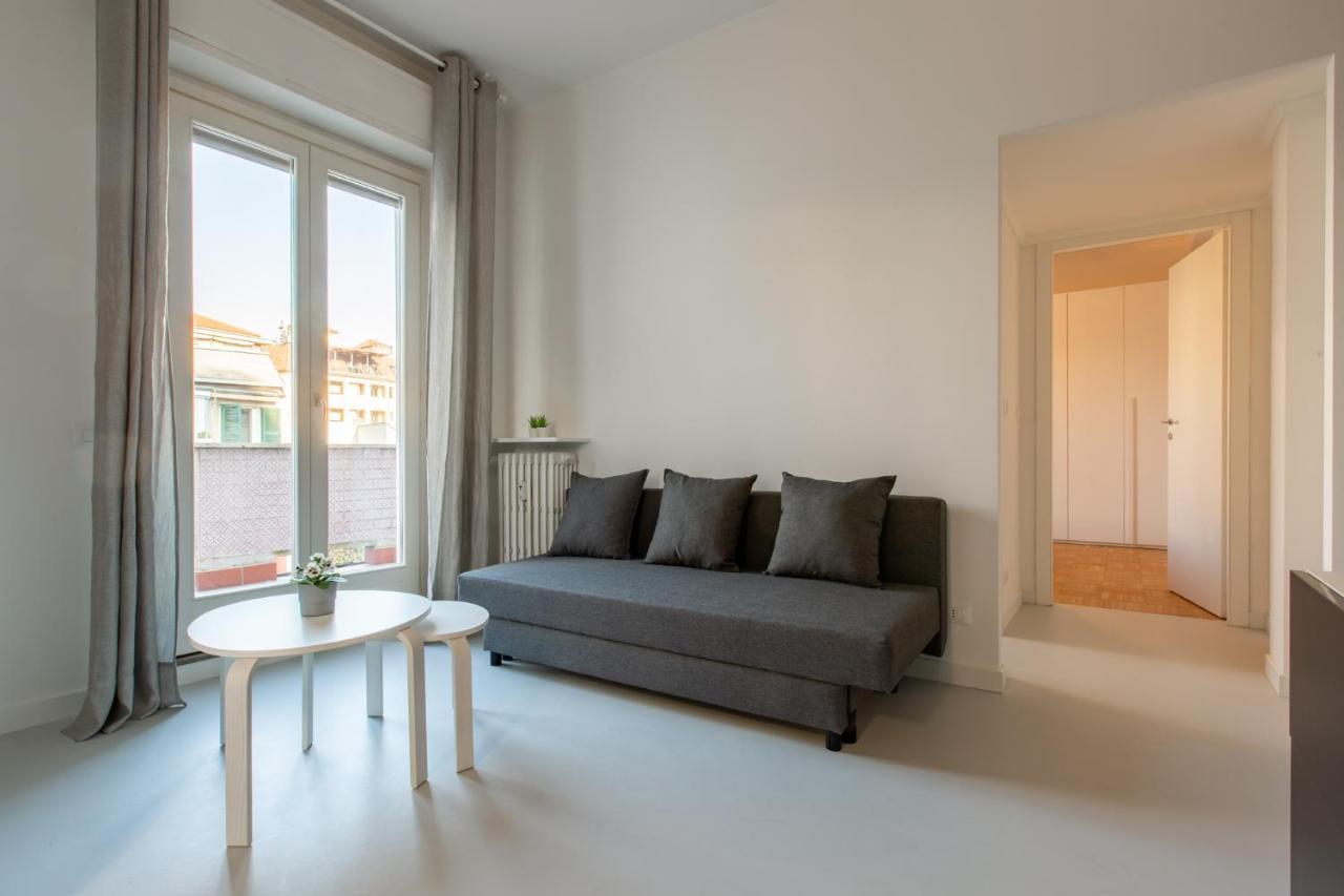 Italstay - Disciplini Apartment -10 Min Dal Duomo Milan Extérieur photo